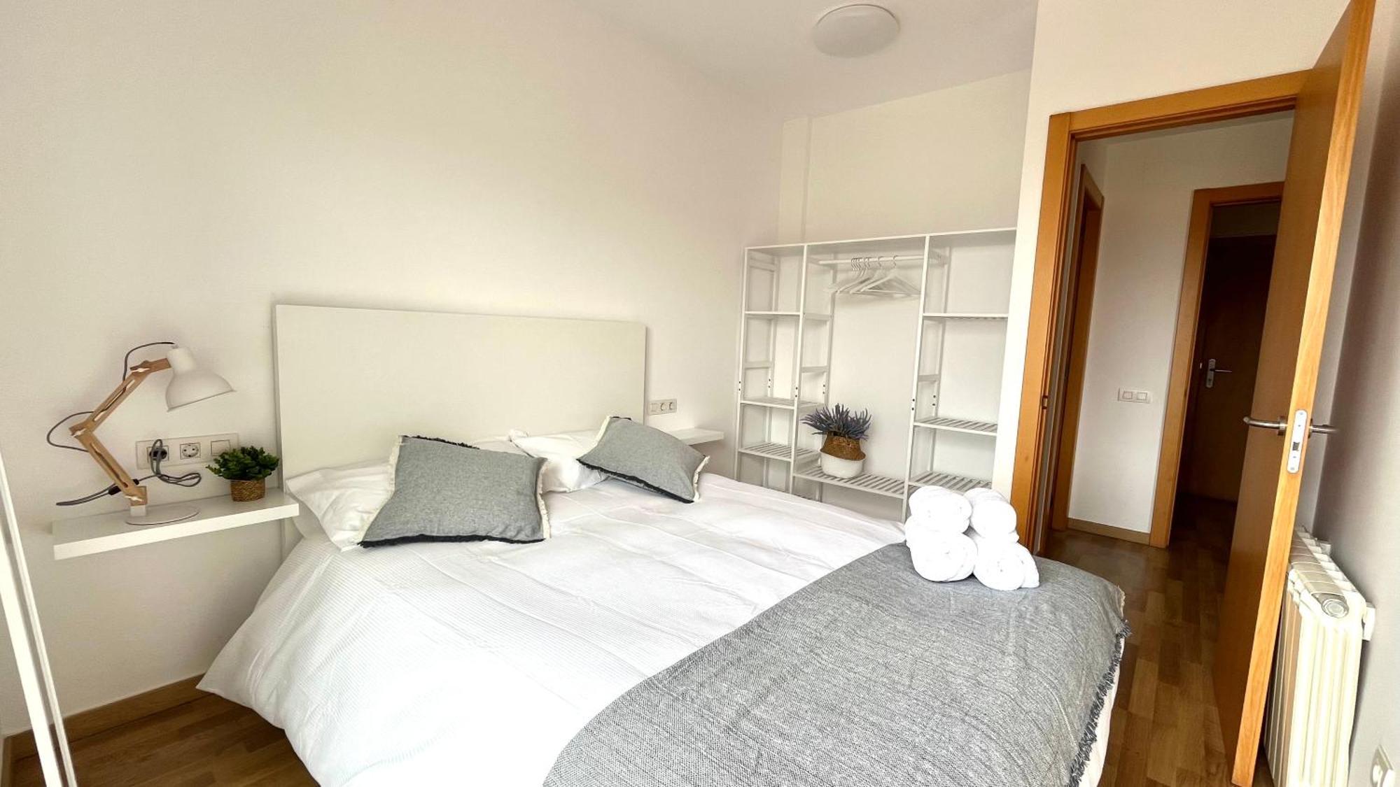 Apartamento Con Terraza By Prestigi Terrassa Exterior foto